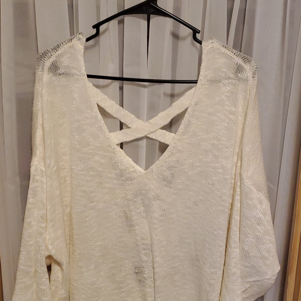 Torrid 3/4 sleeve sweater